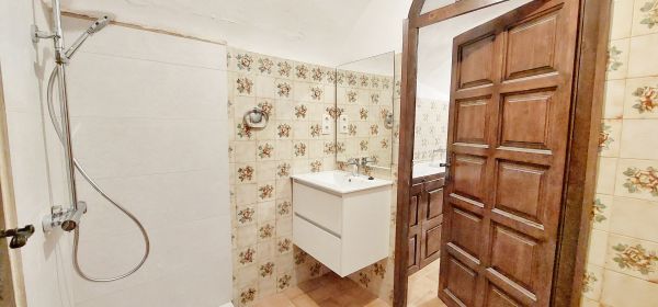 Lavabo planta -1 (falta mampara)